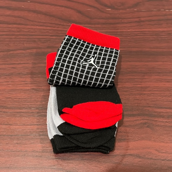 Jordan, Kids Crew Socks, Red, Black & Grey, 2 Pack - Picture 5 of 6
